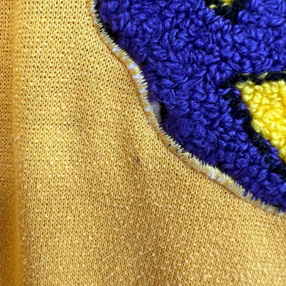 Vtg Nutmeg Mills Sweatshirt University of Washington Huskies Purple Gold UW M - Picture 5 of 12